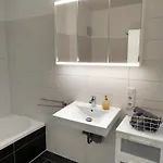 Appartement Gruene Oase Koeln Bonn - Traveler Award Gewinner *