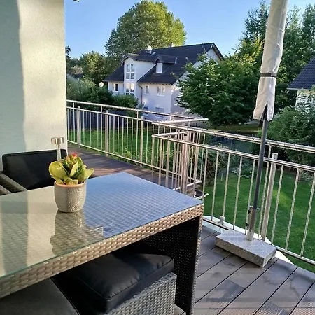 Gruene Oase Koeln Bonn - Traveler Award Gewinner Apartmán