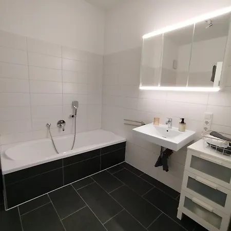 Gruene Oase Koeln Bonn * نيدِركاسل