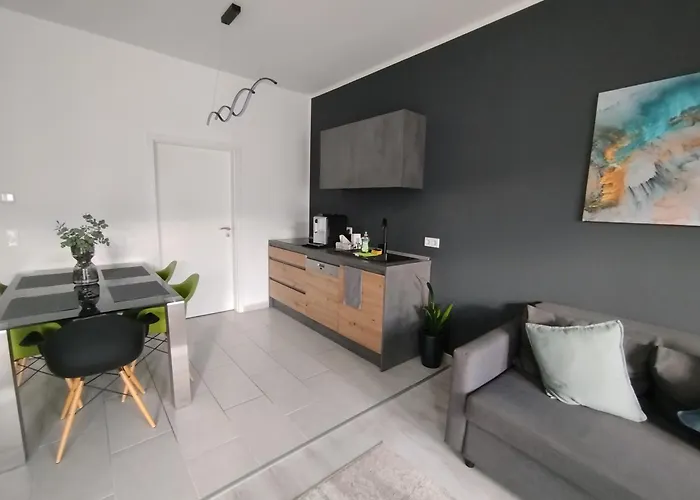 Gruene Oase Koeln Bonn - Traveler Award Gewinner Apartmán